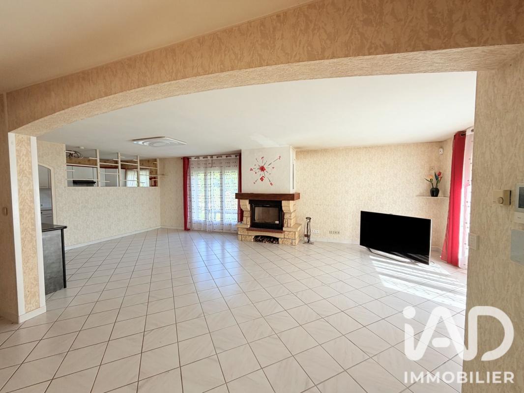 Maison 7 Pièce(s) Chélieu - Photo 3