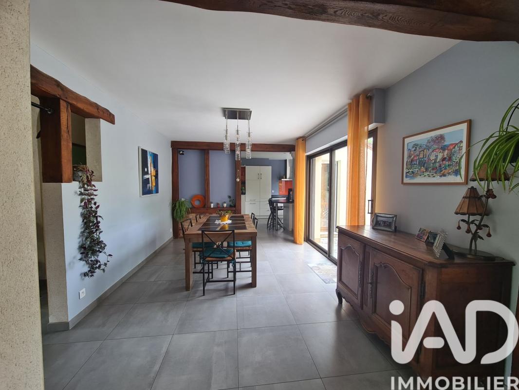 Maison 8 Pièce(s) Yvré-l'Évêque - Photo 10