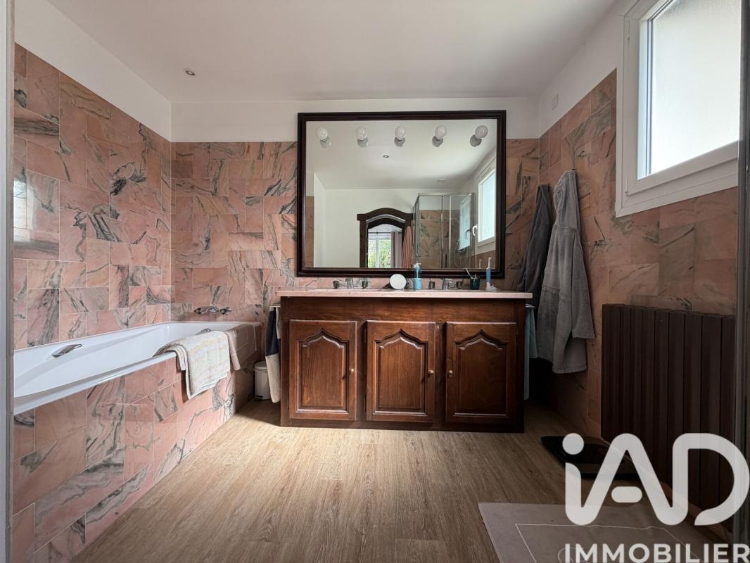 Maison 7 Pièce(s) Pontault-Combault - Photo 14