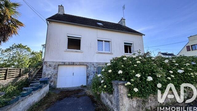 Maison 9 Pièce(s) Châteauneuf-du-Faou