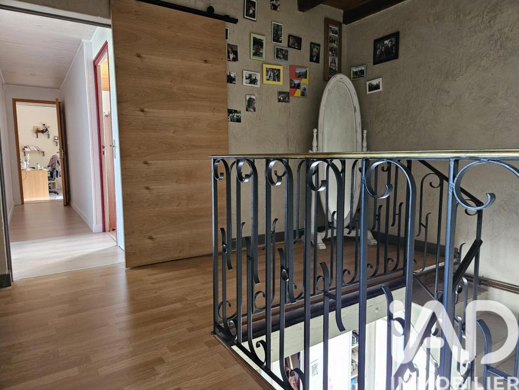 Maison 8 Pièce(s) Saint-Même-les-Carrières - Photo 9