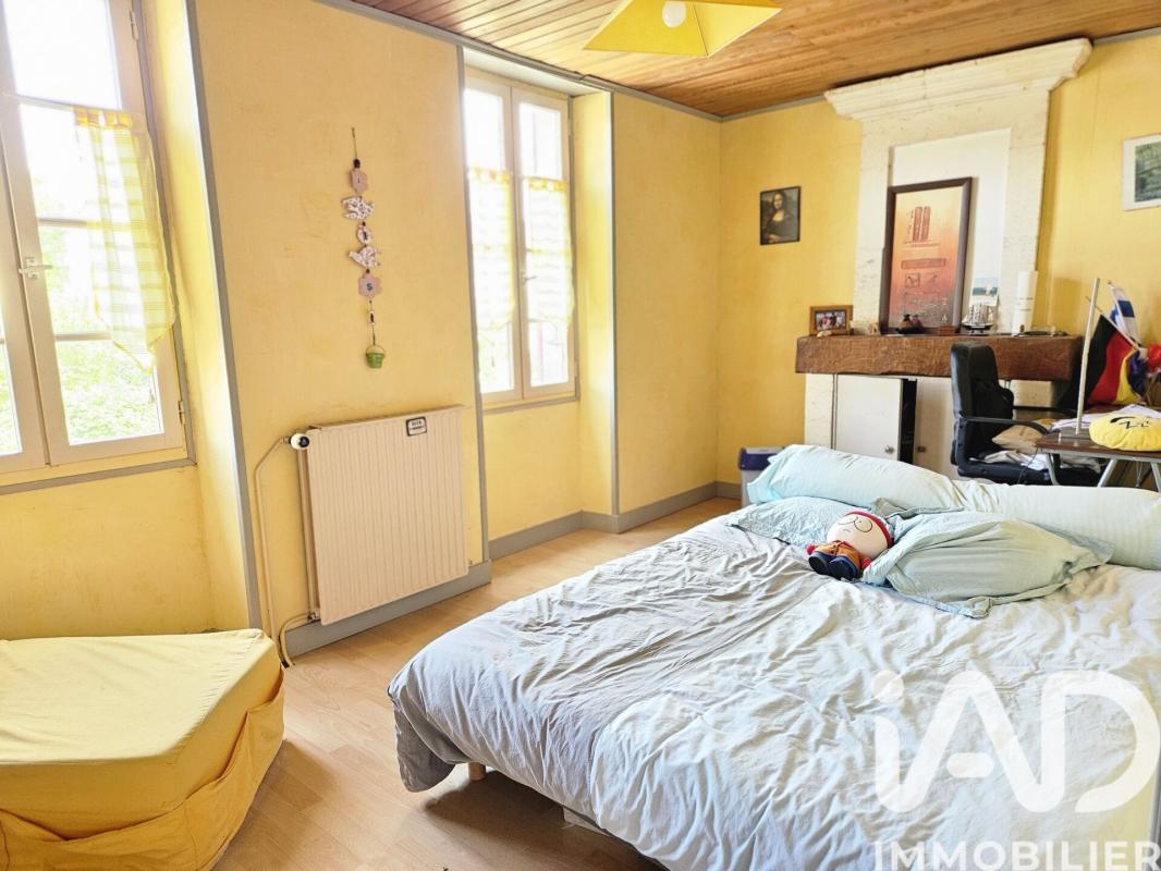 Maison 8 Pièce(s) Saint-Même-les-Carrières - Photo 10