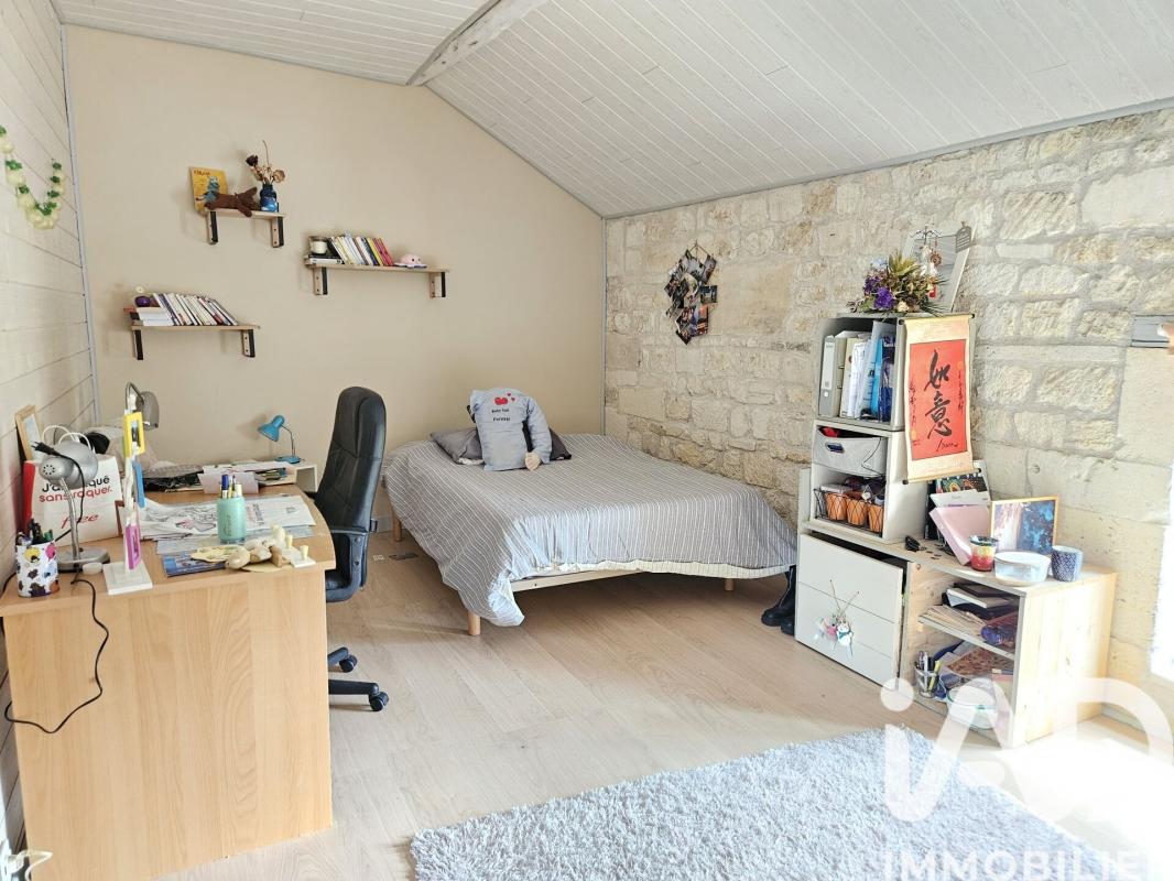 Maison 8 Pièce(s) Saint-Même-les-Carrières - Photo 12
