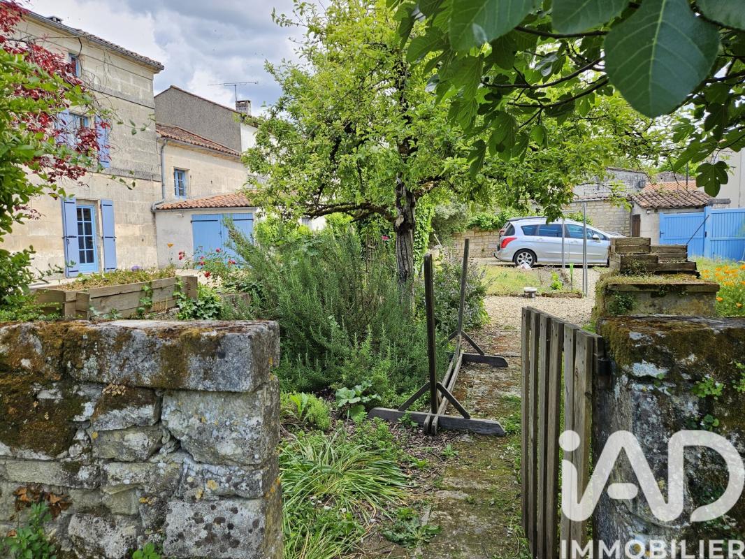 Maison 8 Pièce(s) Saint-Même-les-Carrières - Photo 19