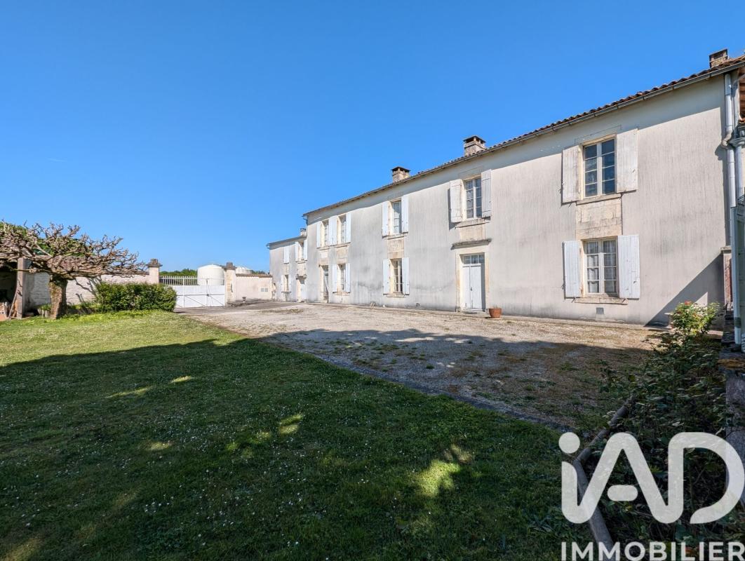 Maison 6 Pièce(s) Louzac-Saint-André - Photo 2