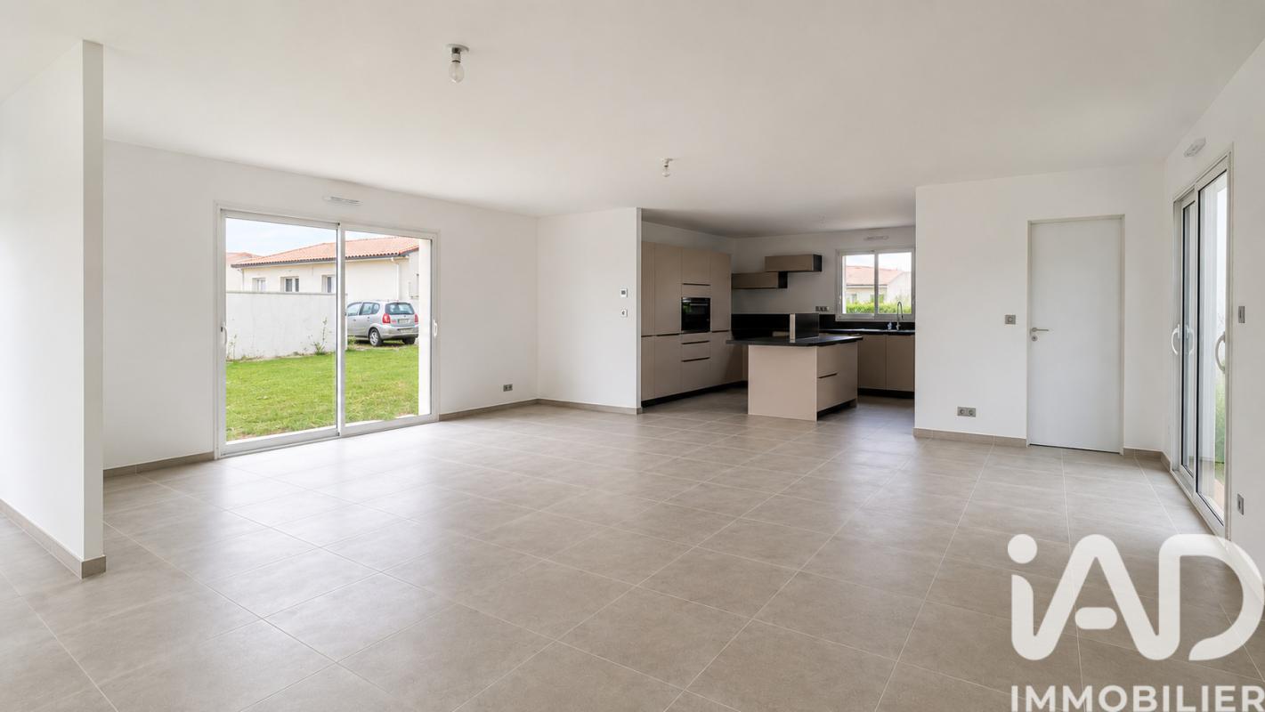 Maison 5 Pièce(s) Ruelle-sur-Touvre - Photo 5
