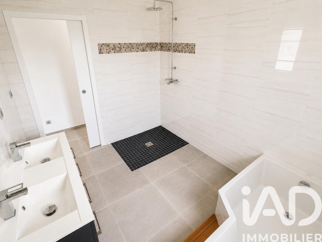 Maison 5 Pièce(s) Ruelle-sur-Touvre - Photo 8