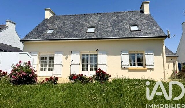 Maison 7 Pièce(s) Plozévet