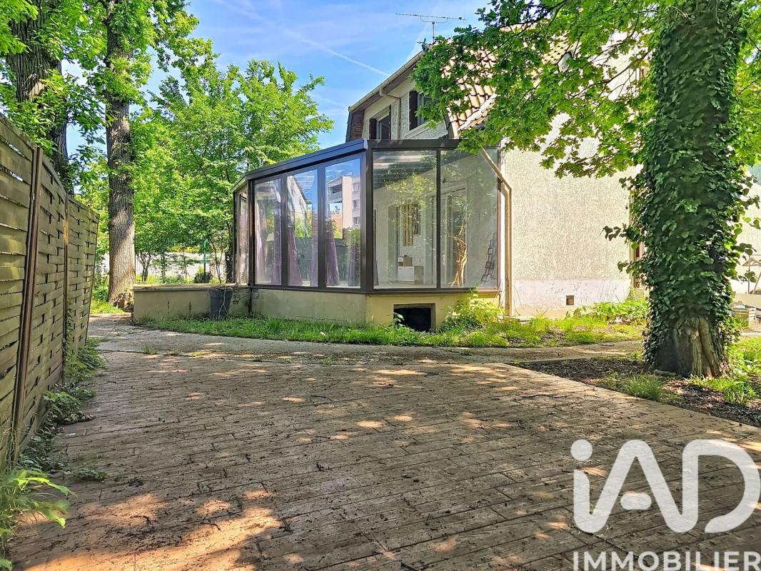 Maison 7 Pièce(s) Le Plessis-Trévise - Photo 2