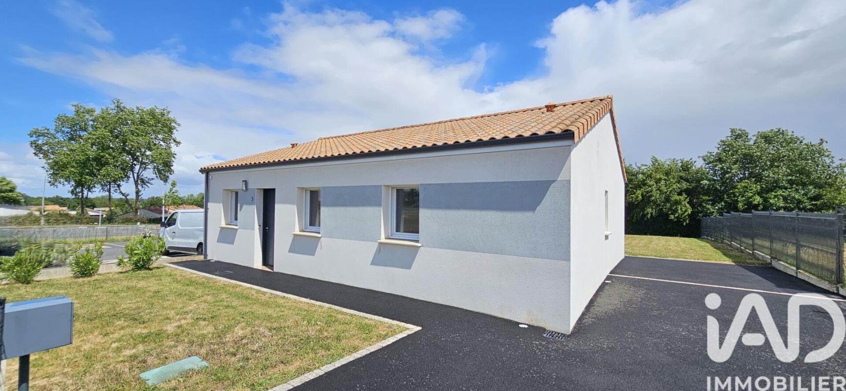 Maison 5 Pièce(s) Essarts en Bocage