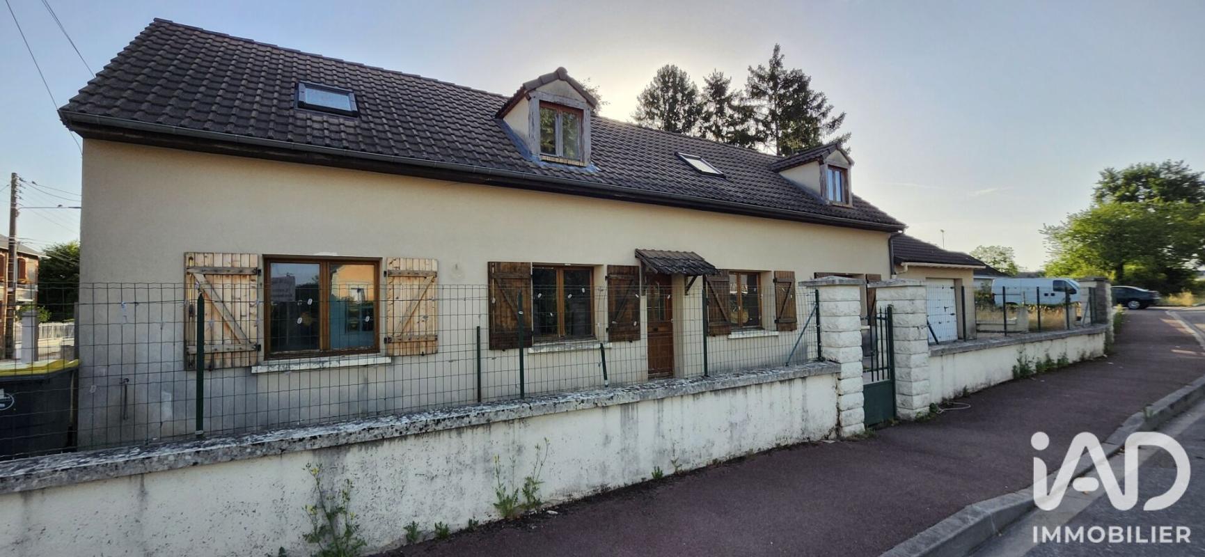 Maison 4 Pièce(s) Lorris