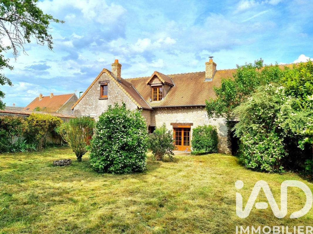 Maison en pierre 4 Pièce(s) Oinville-Saint-Liphard