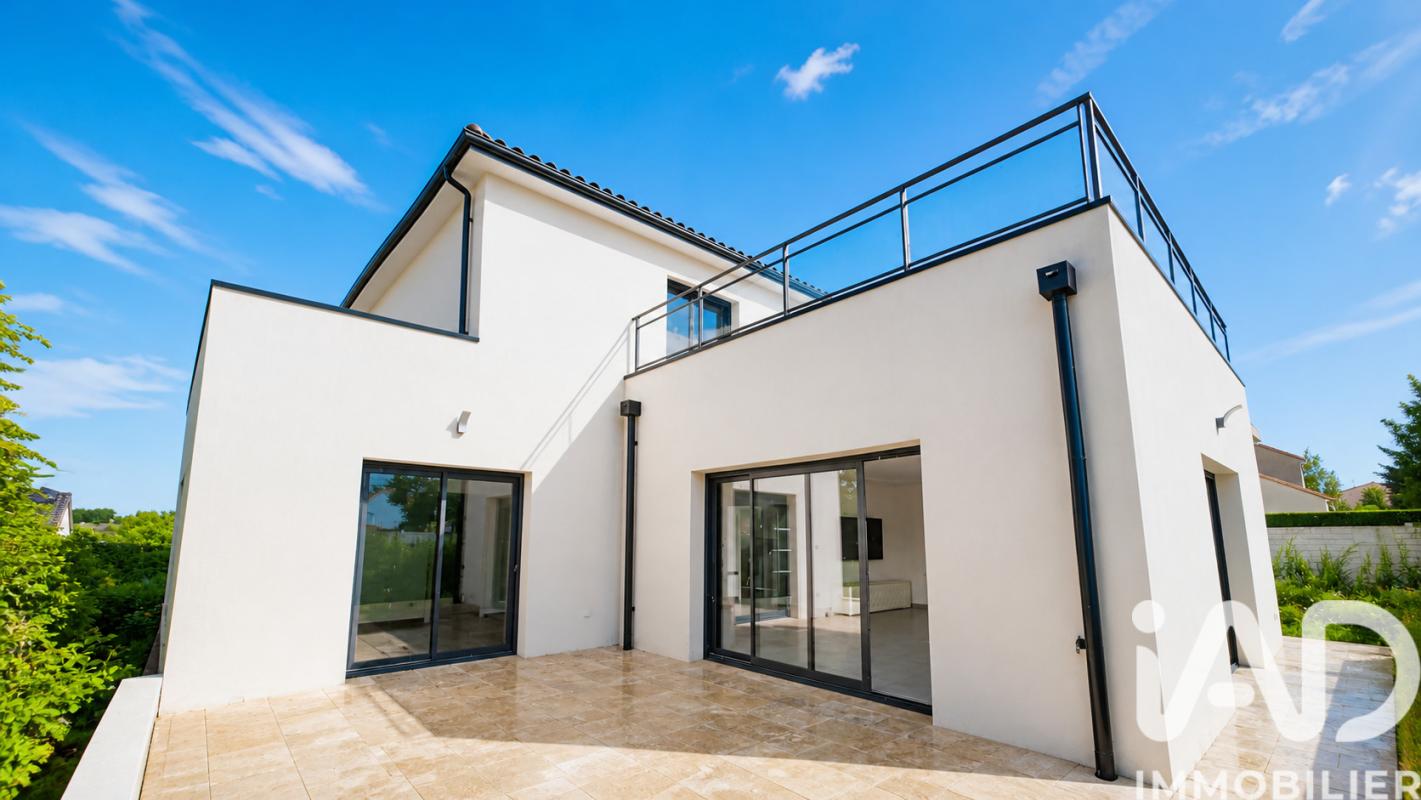 Maison d'architecte 5 Pièce(s) Migné-Auxances