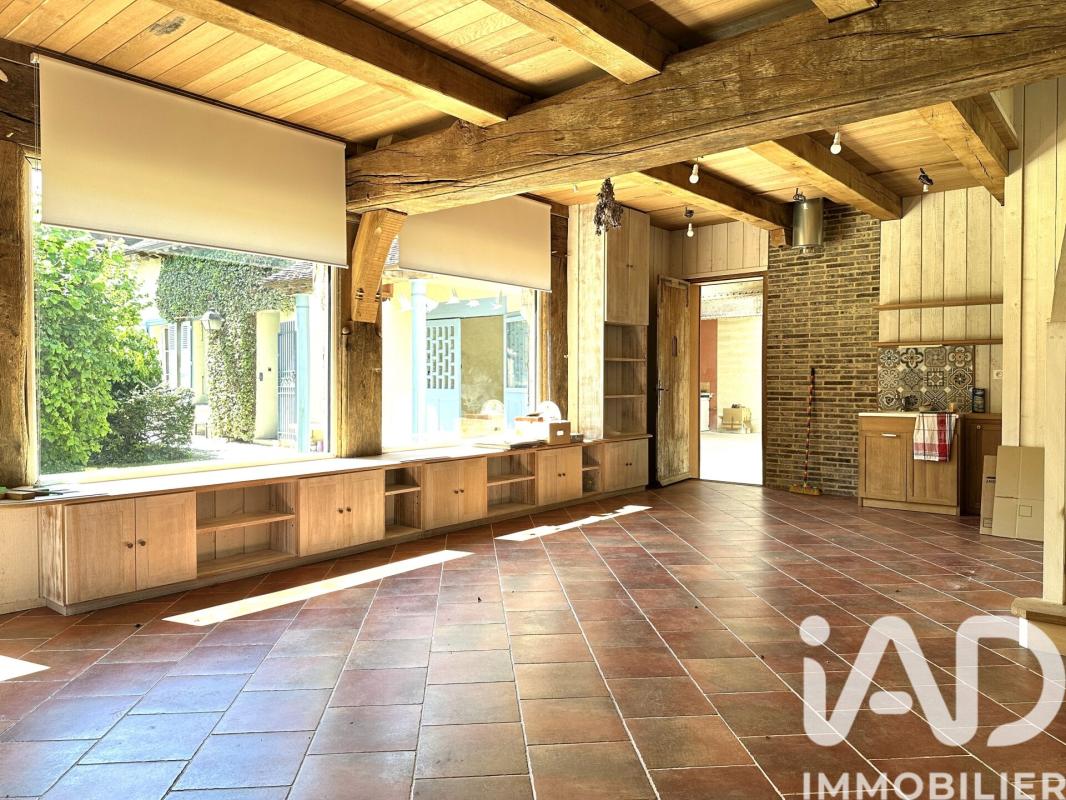 Maison 10 Pièce(s) La Chapelle-Saint-Luc - Photo 4