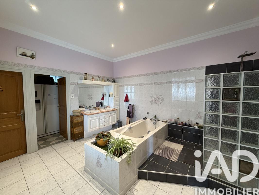 Maison 8 Pièce(s) Vierzon - Photo 14
