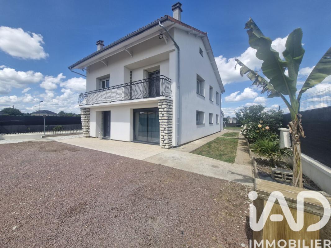 Maison 7 Pièce(s) Sainte-Verge