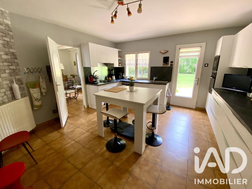 Maison 9 Pièce(s) Saint-Hilaire-les-Andrésis - Photo 9