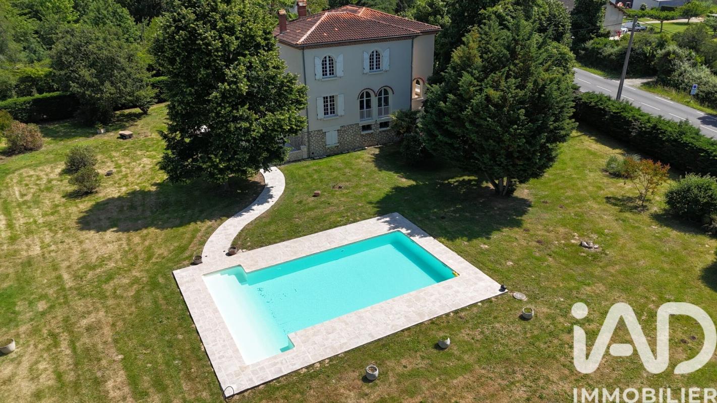 Propriété 9 Pièce(s) Montauban