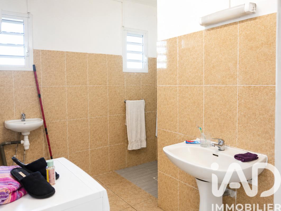 Maison 4 Pièce(s) Le Tampon - Photo 4