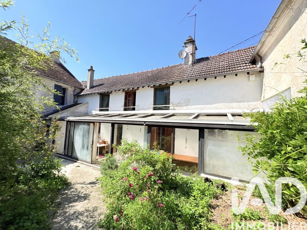 Maison 5 Pièce(s) Rebais
