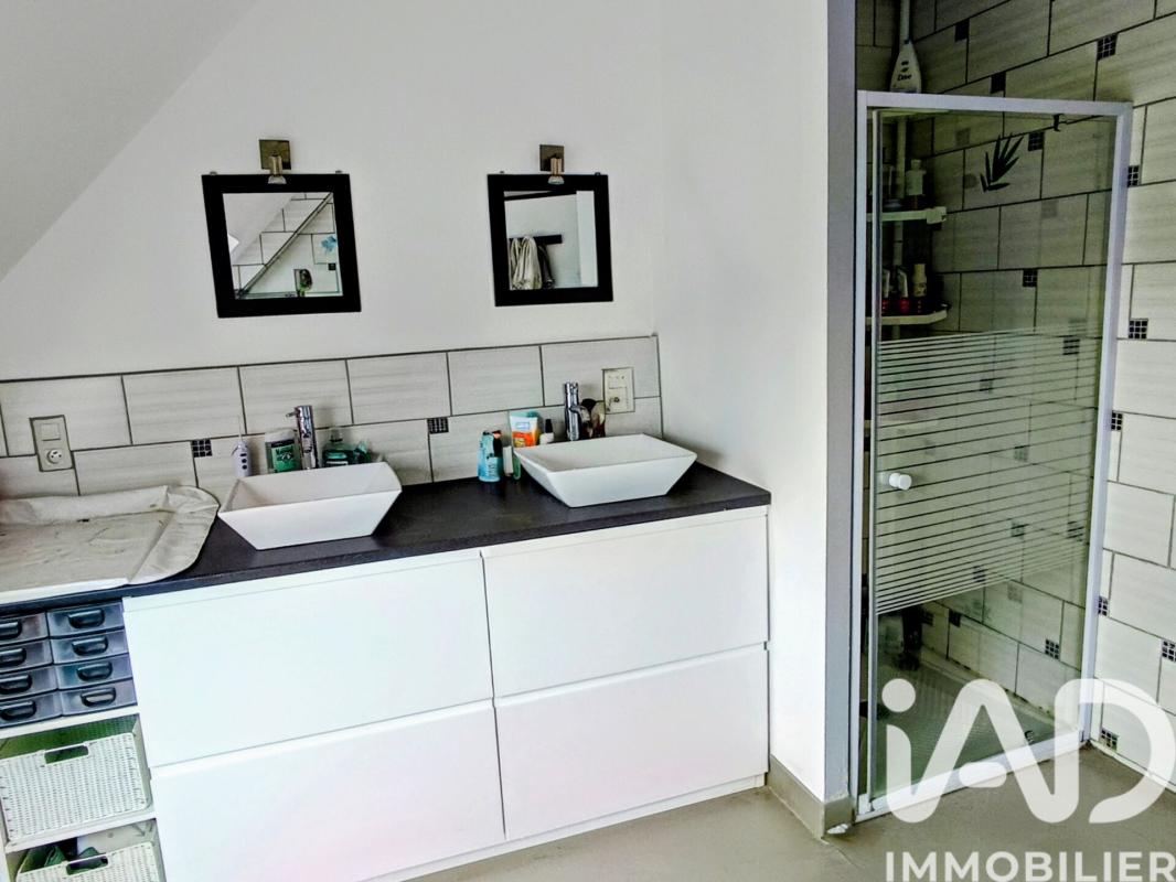 Maison 7 Pièce(s) Saint-Denis-de-Gastines - Photo 12