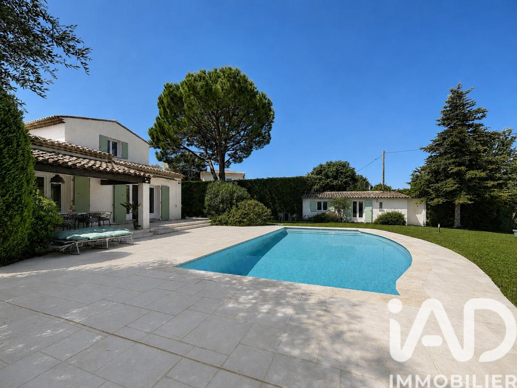 Villa 7 Pièce(s) Le Rouret
