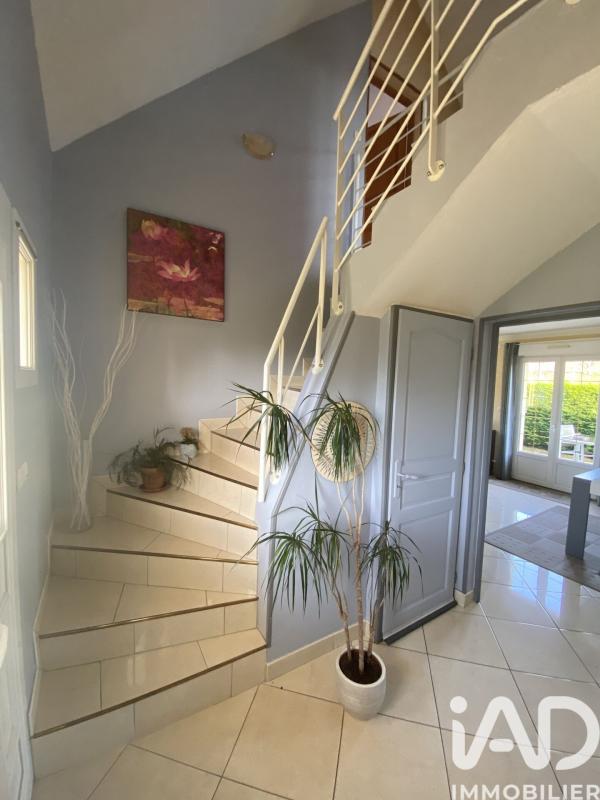 Maison 7 Pièce(s) Les Bordes - Photo 3