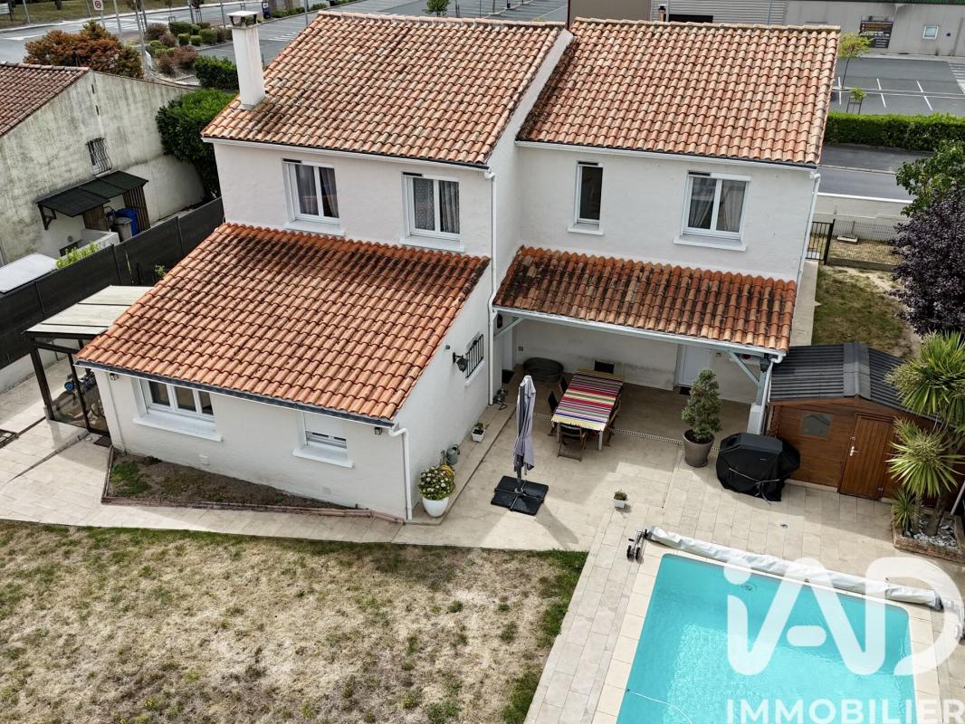 Maison 8 Pièce(s) Saintes - Photo 2