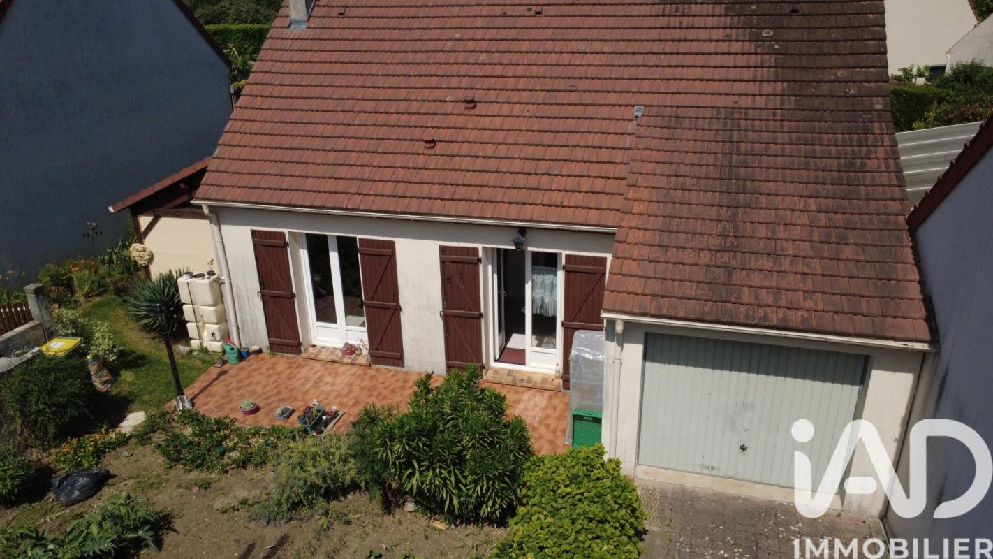 Maison 4 Pièce(s) Saint-Vrain