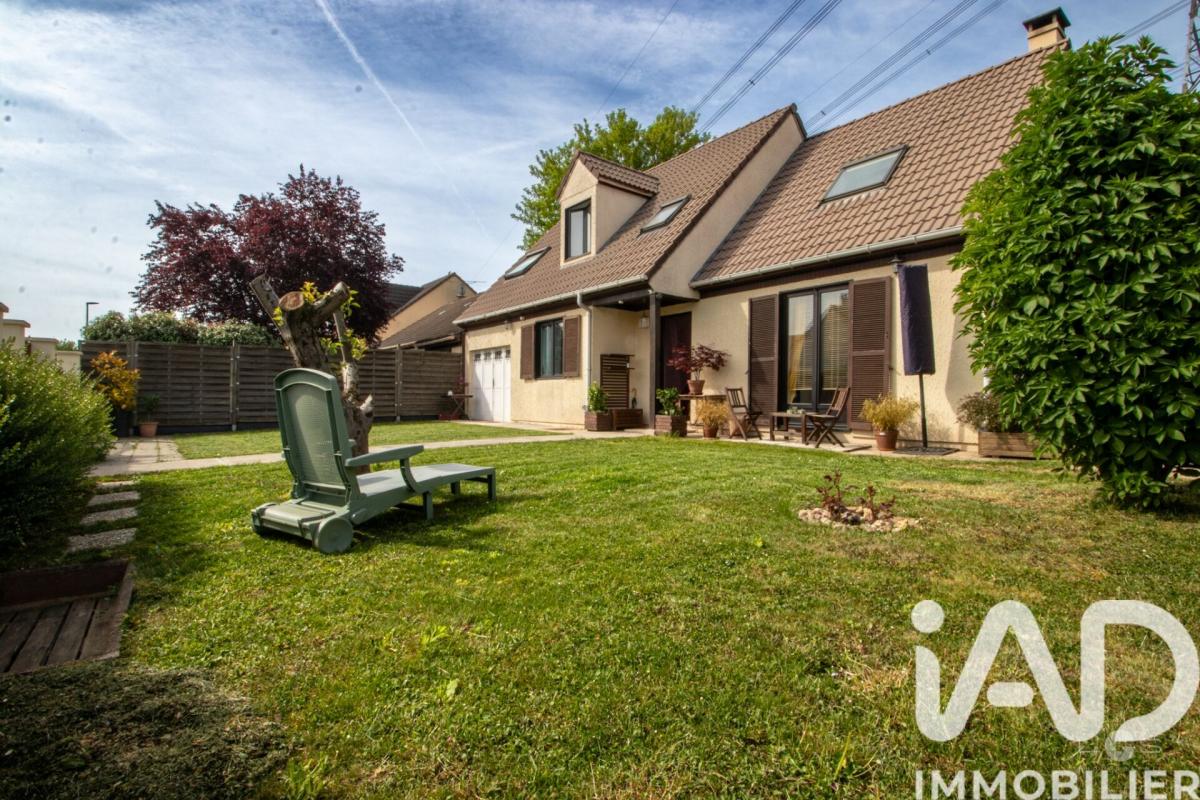 Maison 6 Pièce(s) Roissy-en-Brie