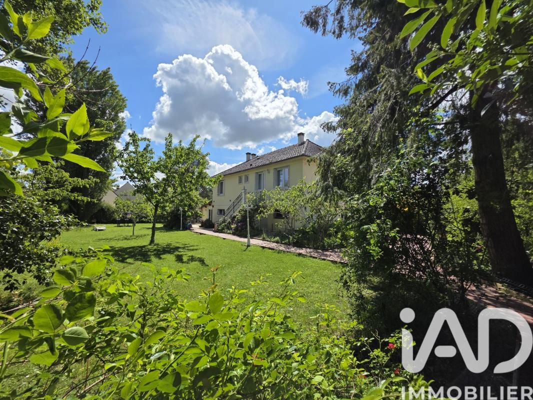 Maison 10 Pièce(s) Cernay-la-Ville