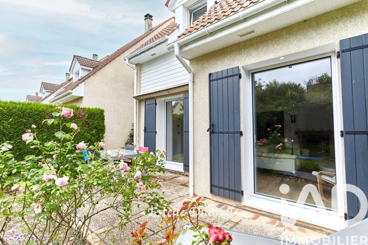 Maison 5 Pièce(s) Montigny-le-Bretonneux