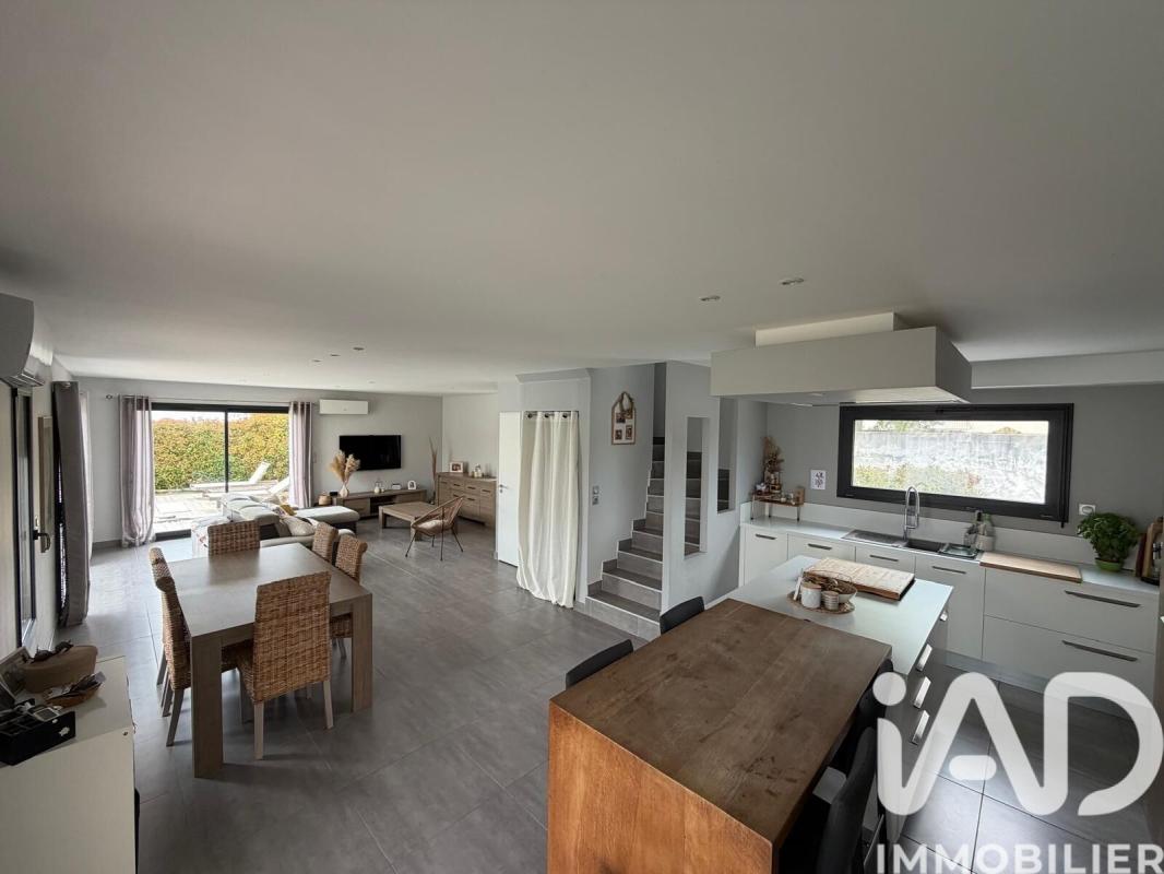 Maison 5 Pièce(s) Châteauneuf-de-Gadagne - Photo 5
