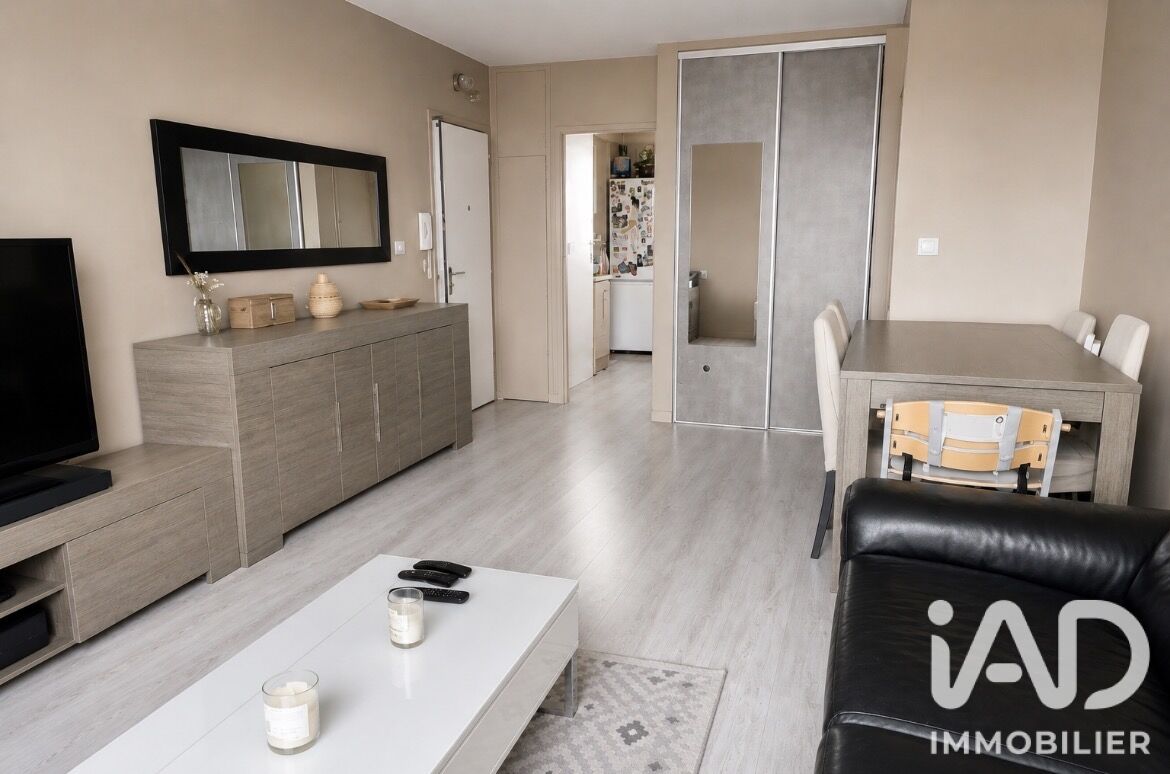 Appartement 3 Pièce(s) Neuilly-sur-Marne