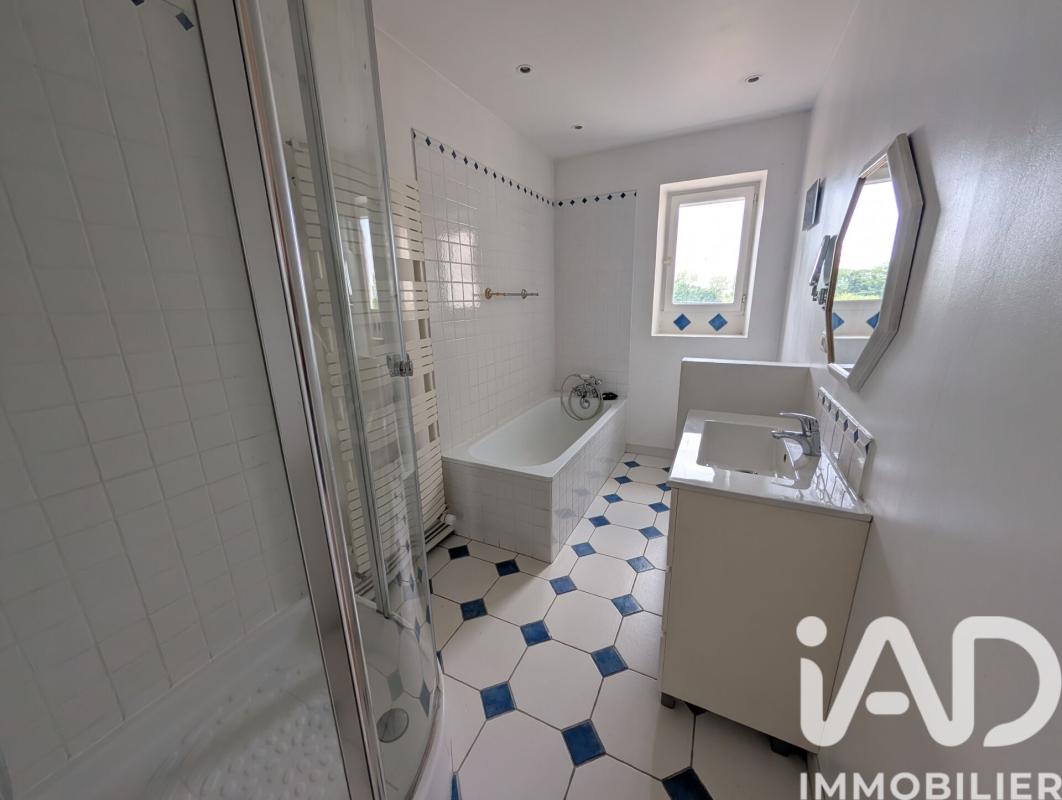 Maison 8 Pièce(s) Sainte-Sévère - Photo 12