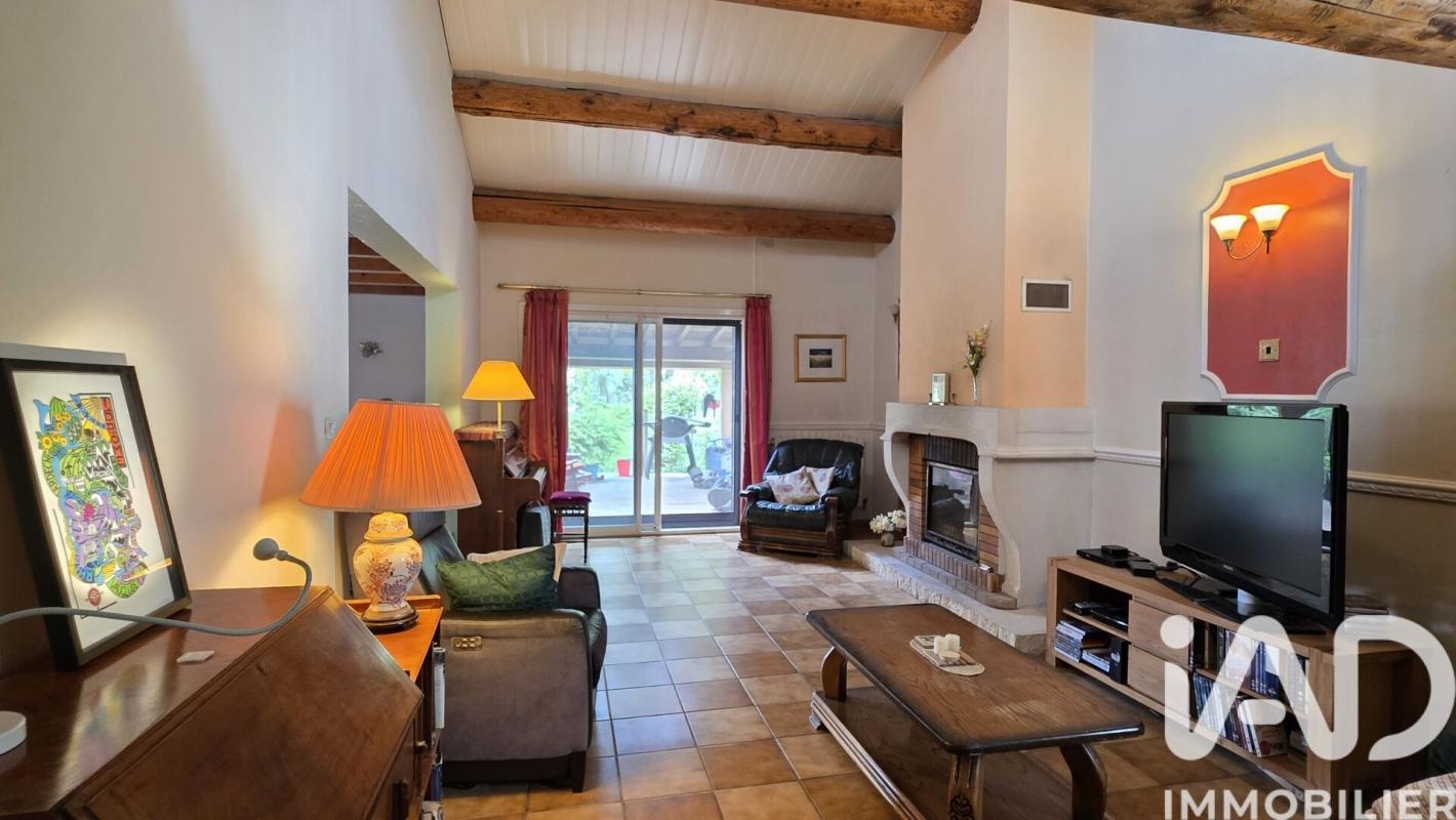 Maison 9 Pièce(s) La Roche-sur-Grane - Photo 3