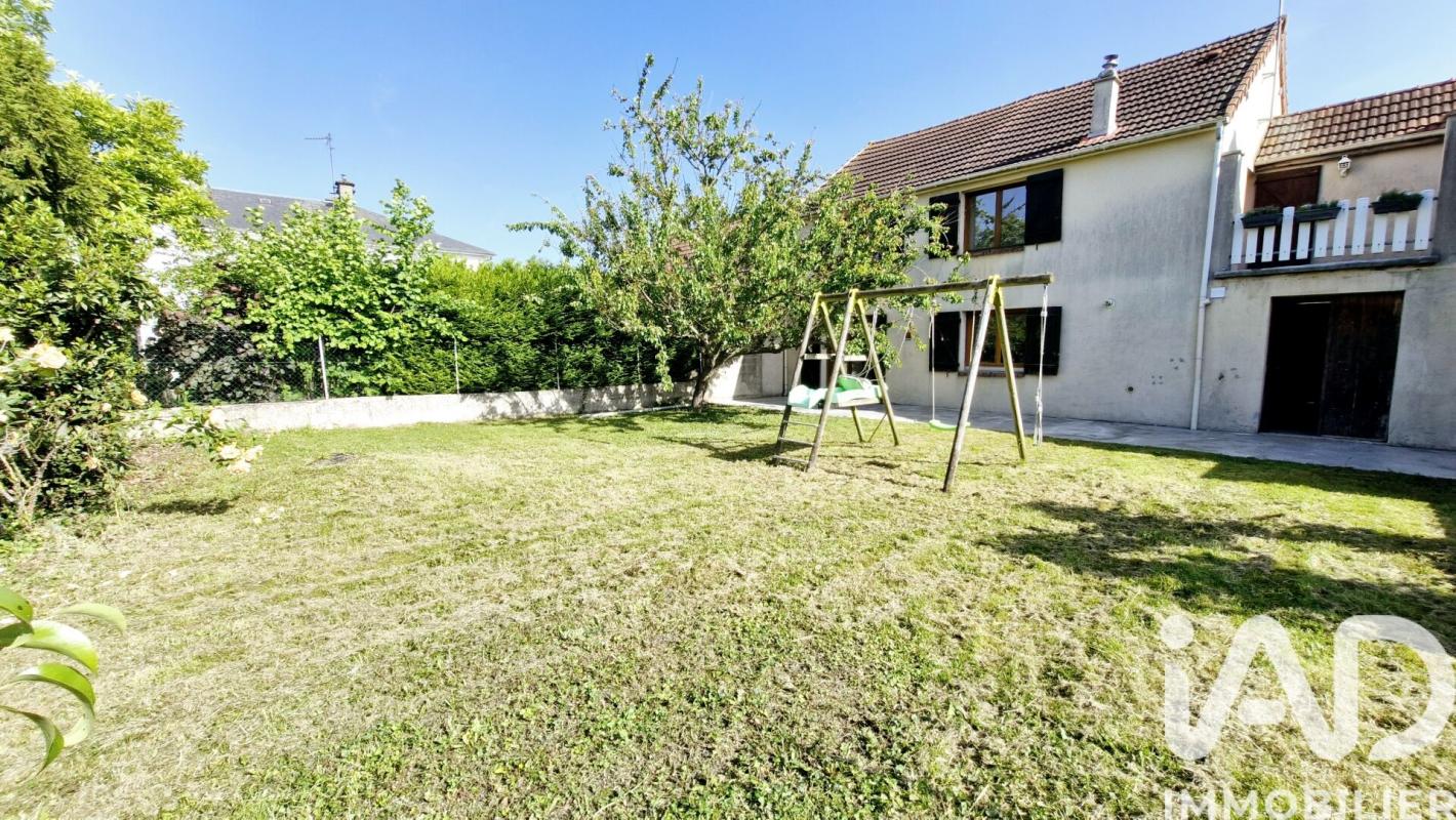Maison 7 Pièce(s) Lucé