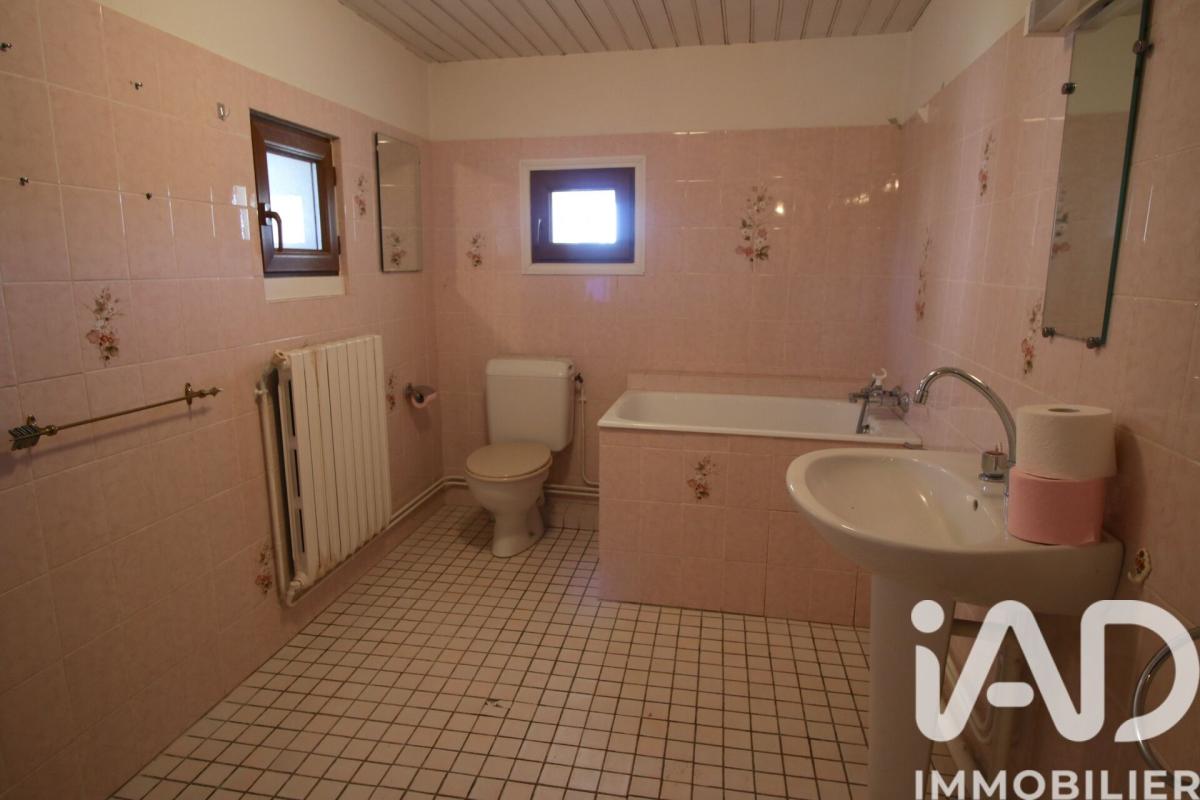 Maison 5 Pièce(s) Saint-Bonnet-le-Bourg - Photo 12