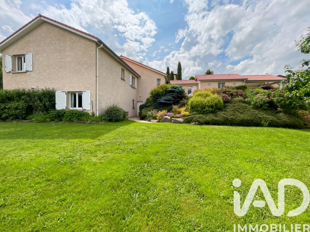 Maison 8 Pièce(s) Saint-Genest-Lerpt - Photo 21