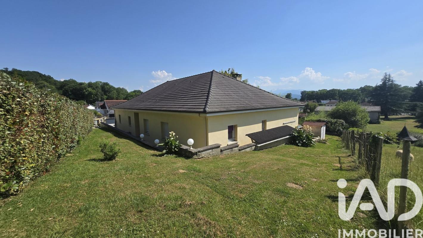 Maison 4 Pièce(s) Ledeuix