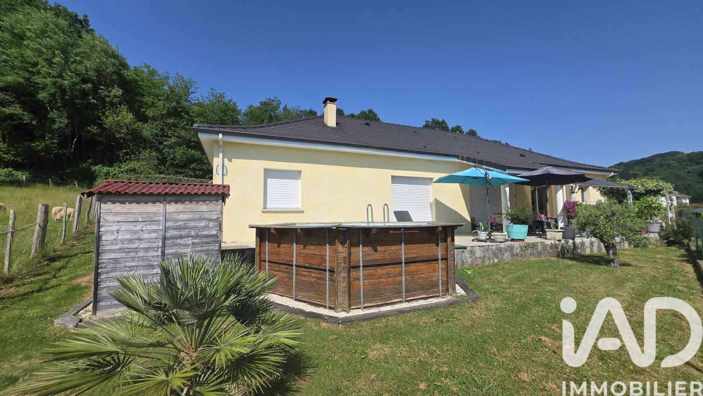 Maison 4 Pièce(s) Ledeuix