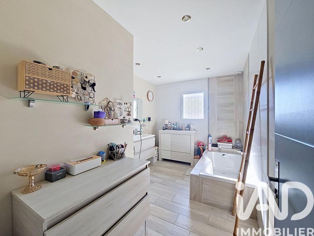 Maison 5 Pièce(s) Félines