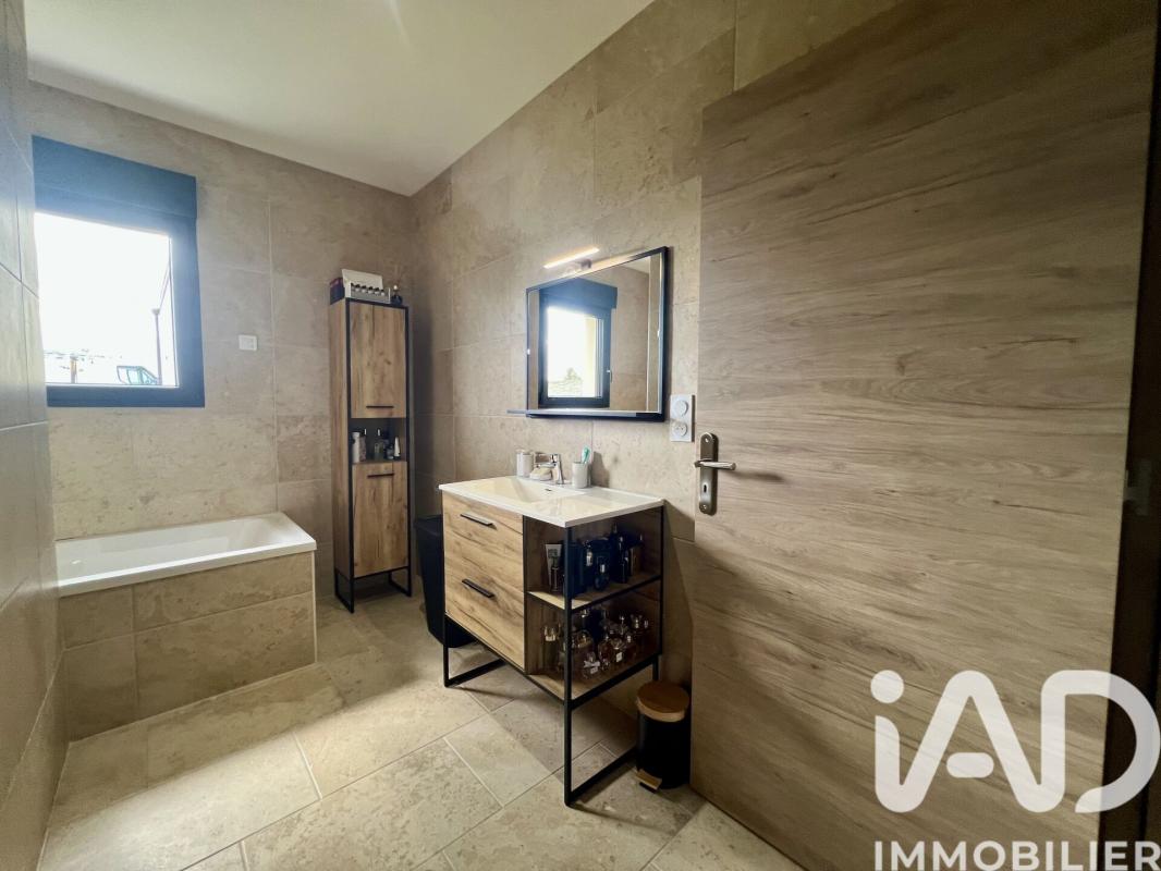Maison 5 Pièce(s) La Noue - Photo 8