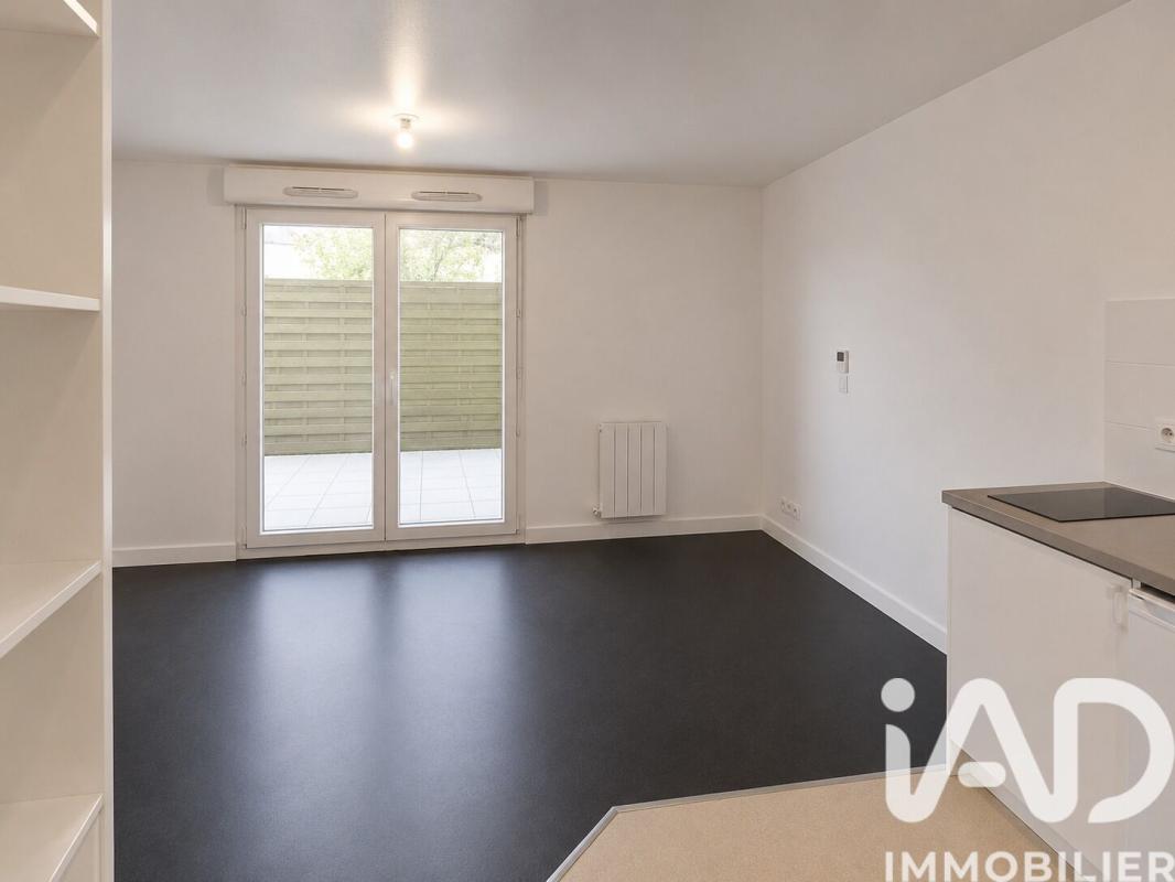 Appartement 1 Pièce(s) La Courneuve