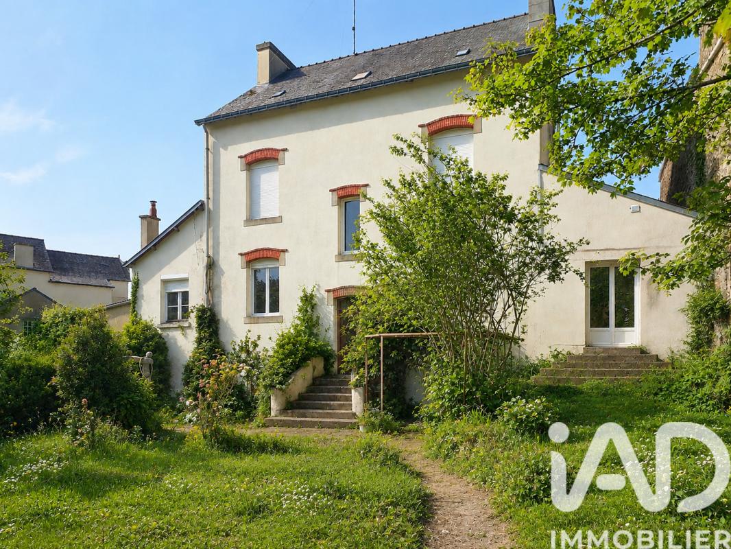 Maison de ville 11 Pièce(s) Guémené-sur-Scorff