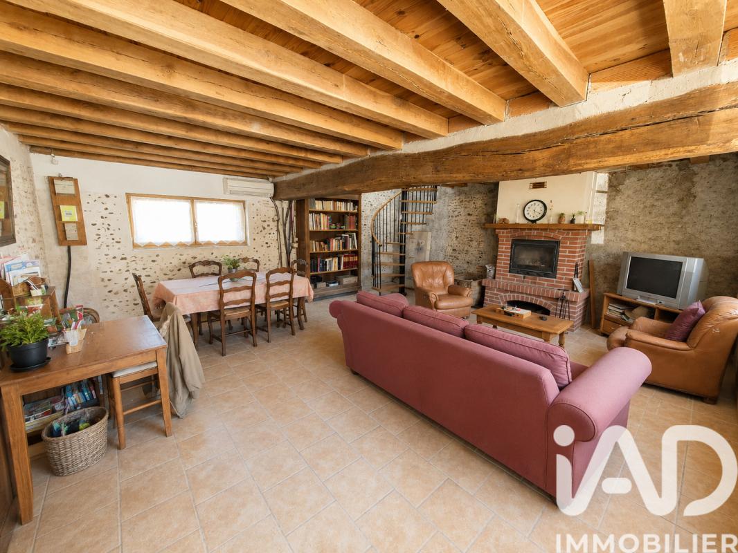 Maison longère 5 Pièce(s) Bray-Saint-Aignan