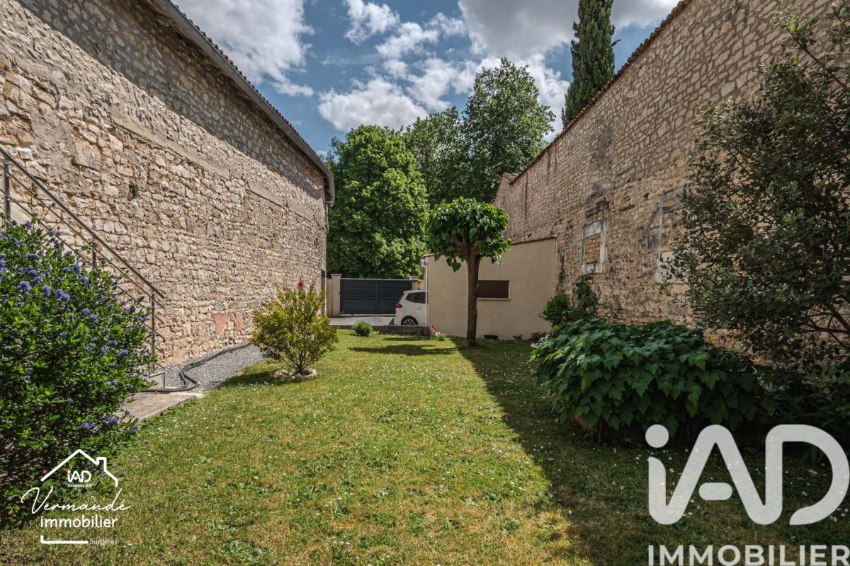 Maison 10 Pièce(s) Saint-Jean-d'Angély - Photo 22