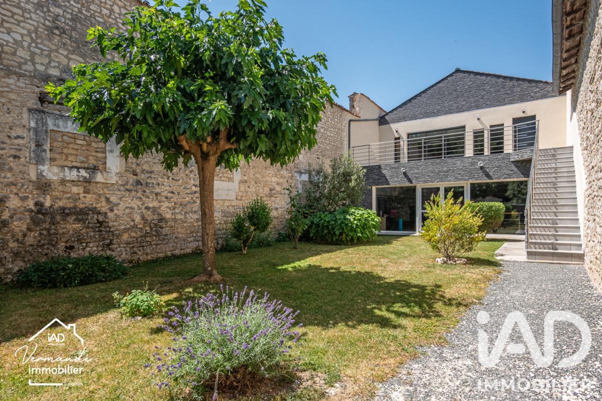 Maison 10 Pièce(s) Saint-Jean-d'Angély - Photo 23