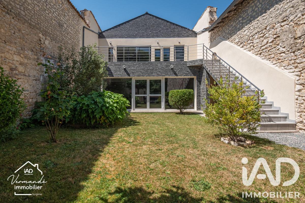 Maison 10 Pièce(s) Saint-Jean-d'Angély