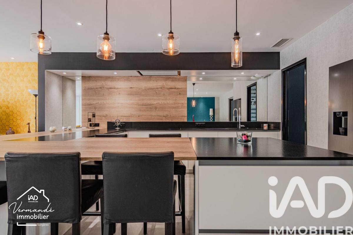Maison 10 Pièce(s) Saint-Jean-d'Angély - Photo 9